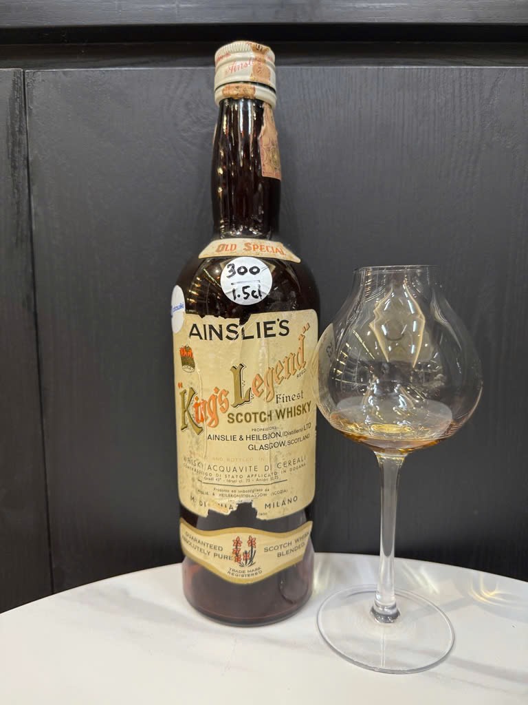 Client photo: Ainslie’s King’s Legend; bottle view.