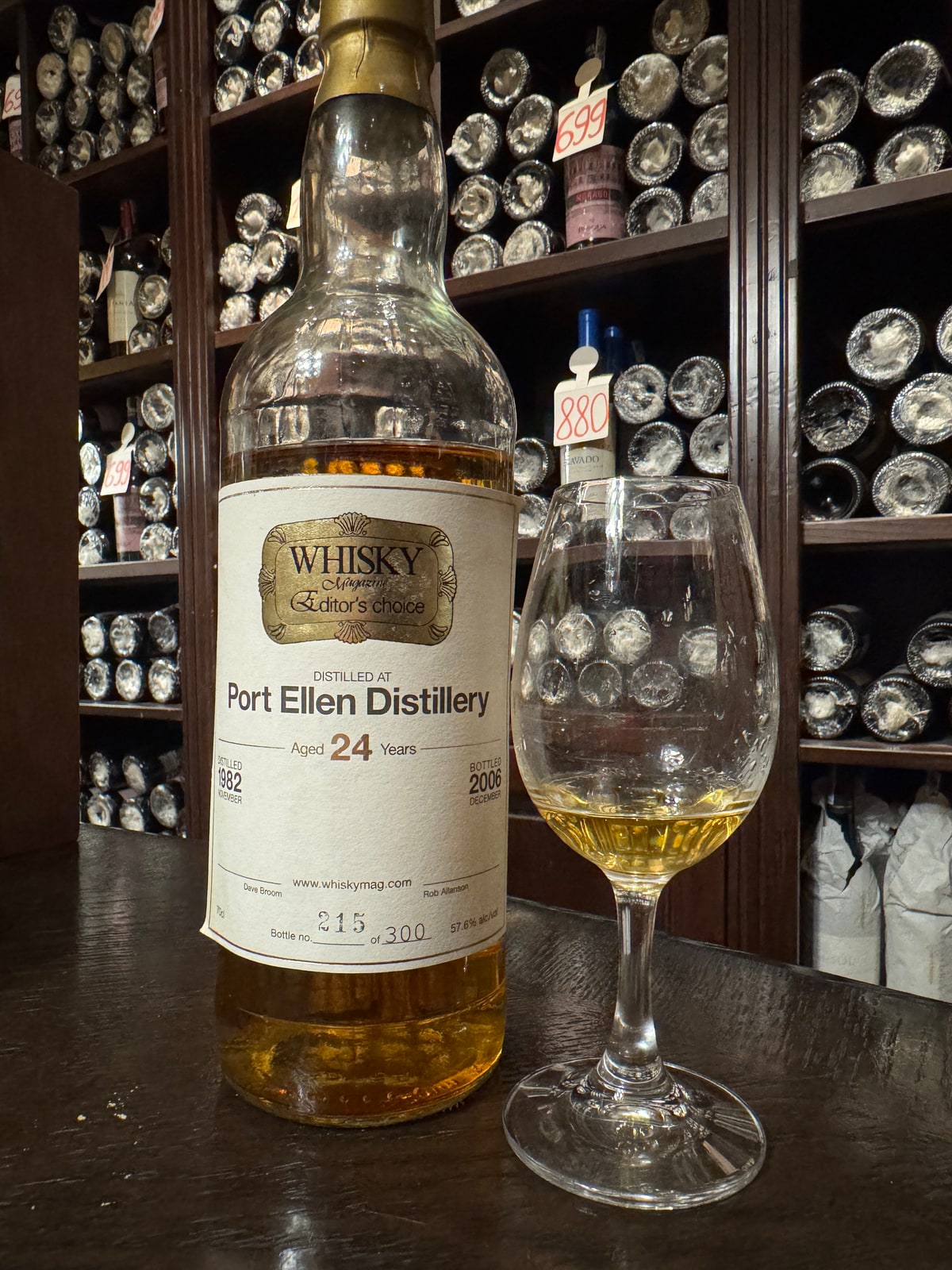 Whisky Magazine Editor’s Choice Port Ellen 1982 2006 24 Years Old 57,6%  — bottle label