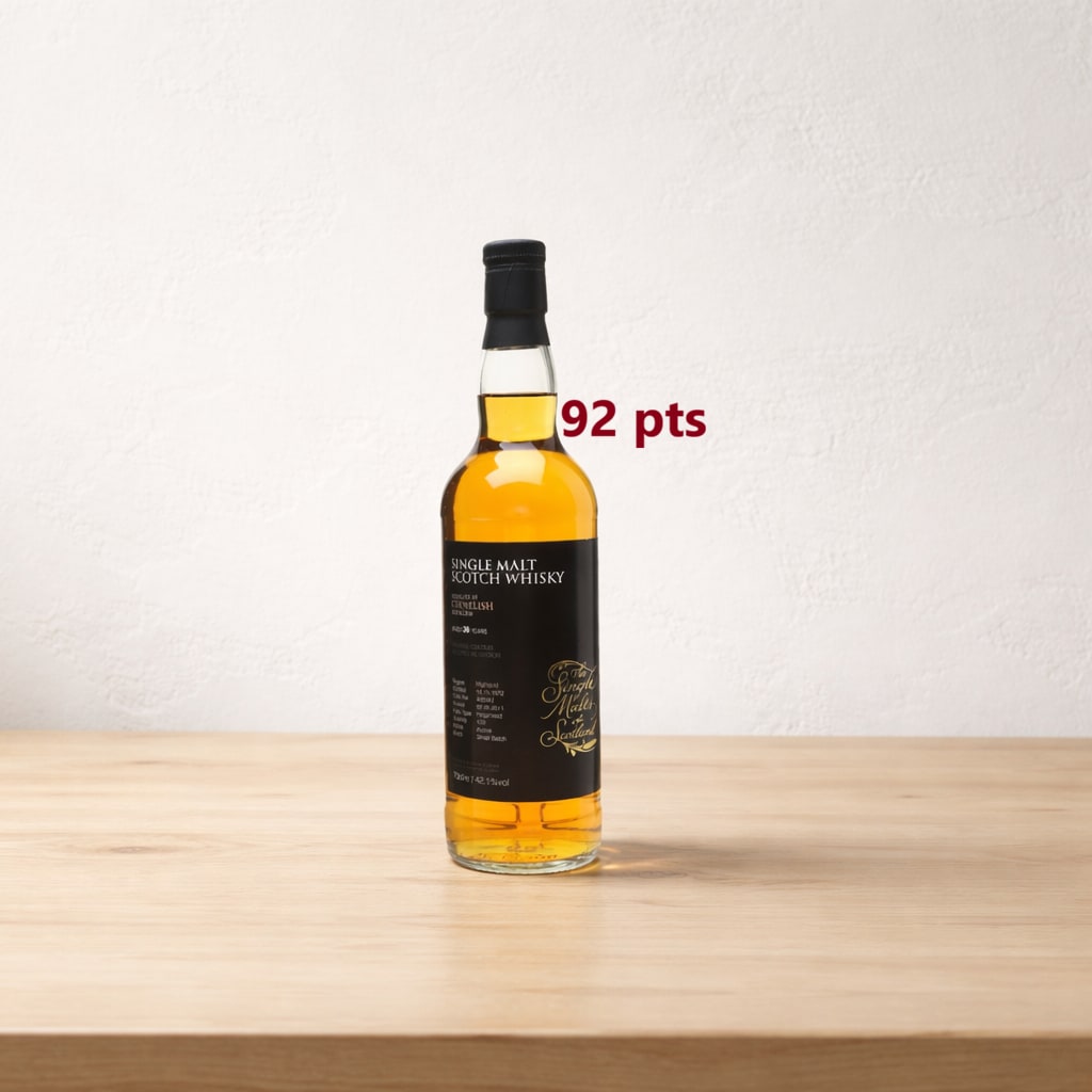 Whiskyrific photo of Clynelish 38, Single Malts of Scotland. The source identifies 1972/2011, c430341 and 42.1%. Whole frame; red “92 pts” is Whiskyrific’s score, not Amber Room’s.