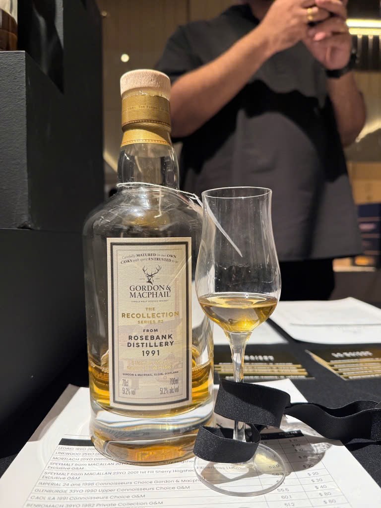 Client photo: Gordon & Macphail Recollection Rosebank 1991; bottle view.