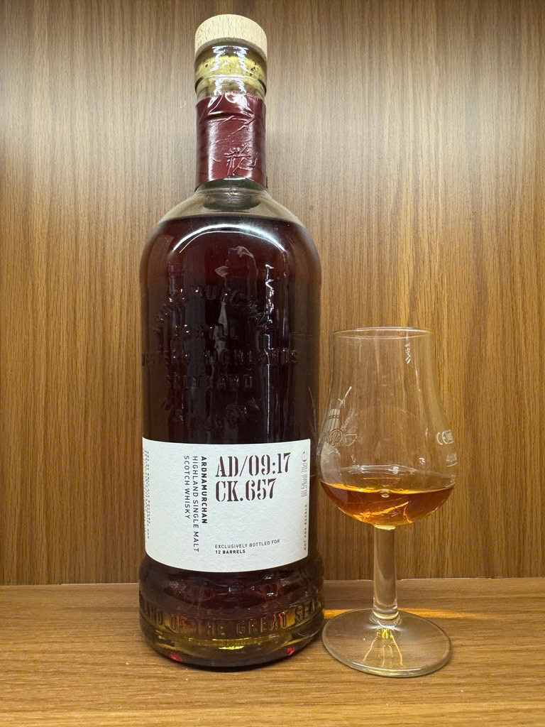 Client photo: Ardnamurchan AD/09:17 CK.657, with glass; the review’s 2025, age 7 and 60.5% are not readable on this front view.
