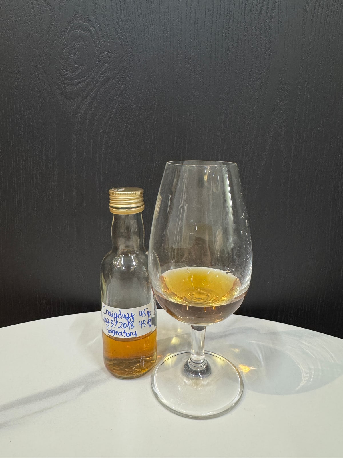 Illustrative image · Illustrative tasting sample photo: Craigduff handwritten sample. Representative of the reviewed product line; the exact reviewed release is not confirmed by this image.