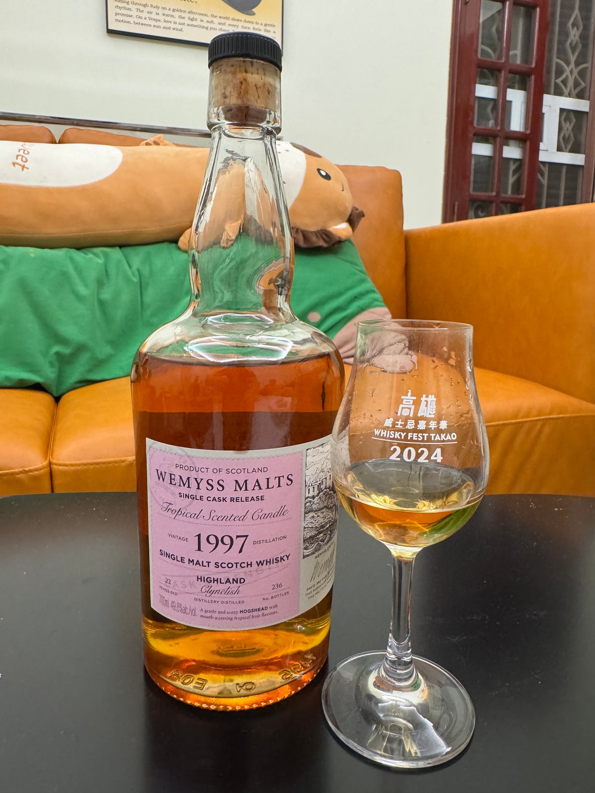 Client-supplied Wemyss Tropical Scented Candle Clynelish 1997/2020, 22-year-old, 49.8% bottle; hidden bottling year corroborated by the exact critic edition.