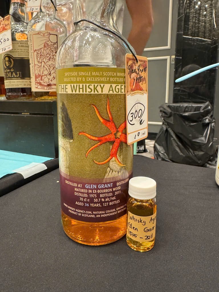 Client photo: The Whisky Agency Glen Grant 1975/2011; bottle view.