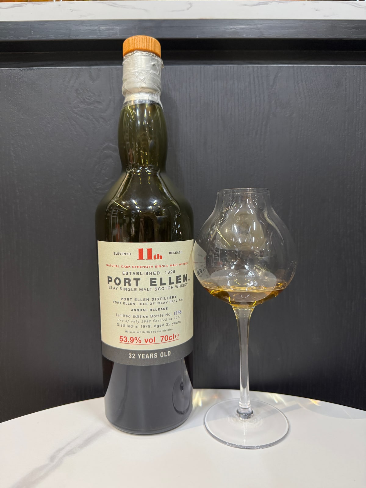 Port Ellen 11th Annual Release 1979 2011 32 Years Old 53,9% — bottle label