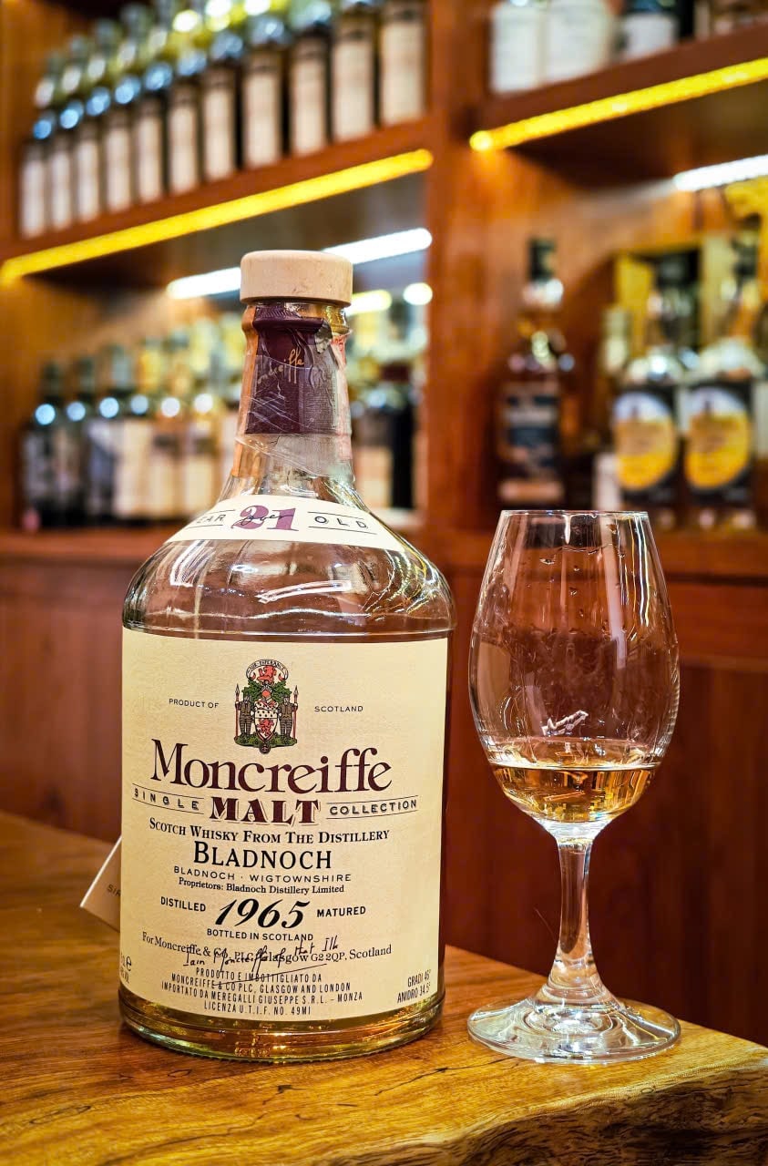 Moncrieffe Bladnoch 1965 21 Years Old 46% bottled for Meregalli Giuseppe — bottle label